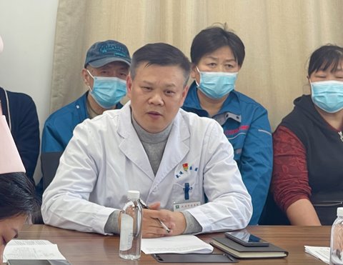 萬院長.jpg